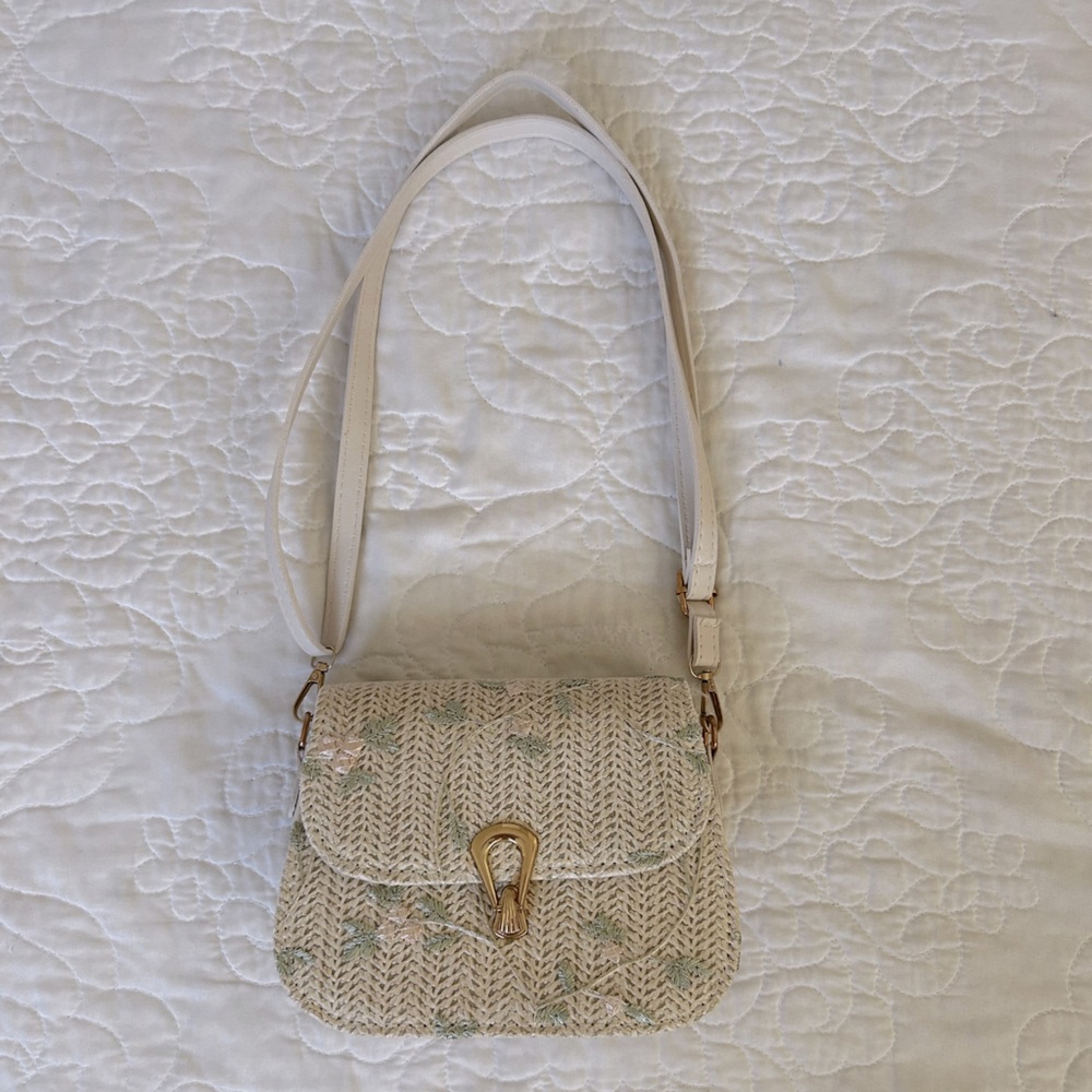 Floral Embroidered Boho Shoulder Purse